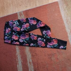 Peloton Floral Leggings size L